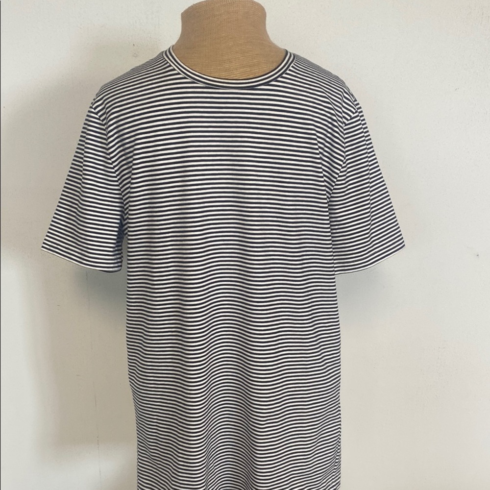 New EXPRESS Classic Black White Striped Men's Shirt SMALL